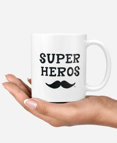 Mug Super héros moustache - Pilou et lilou